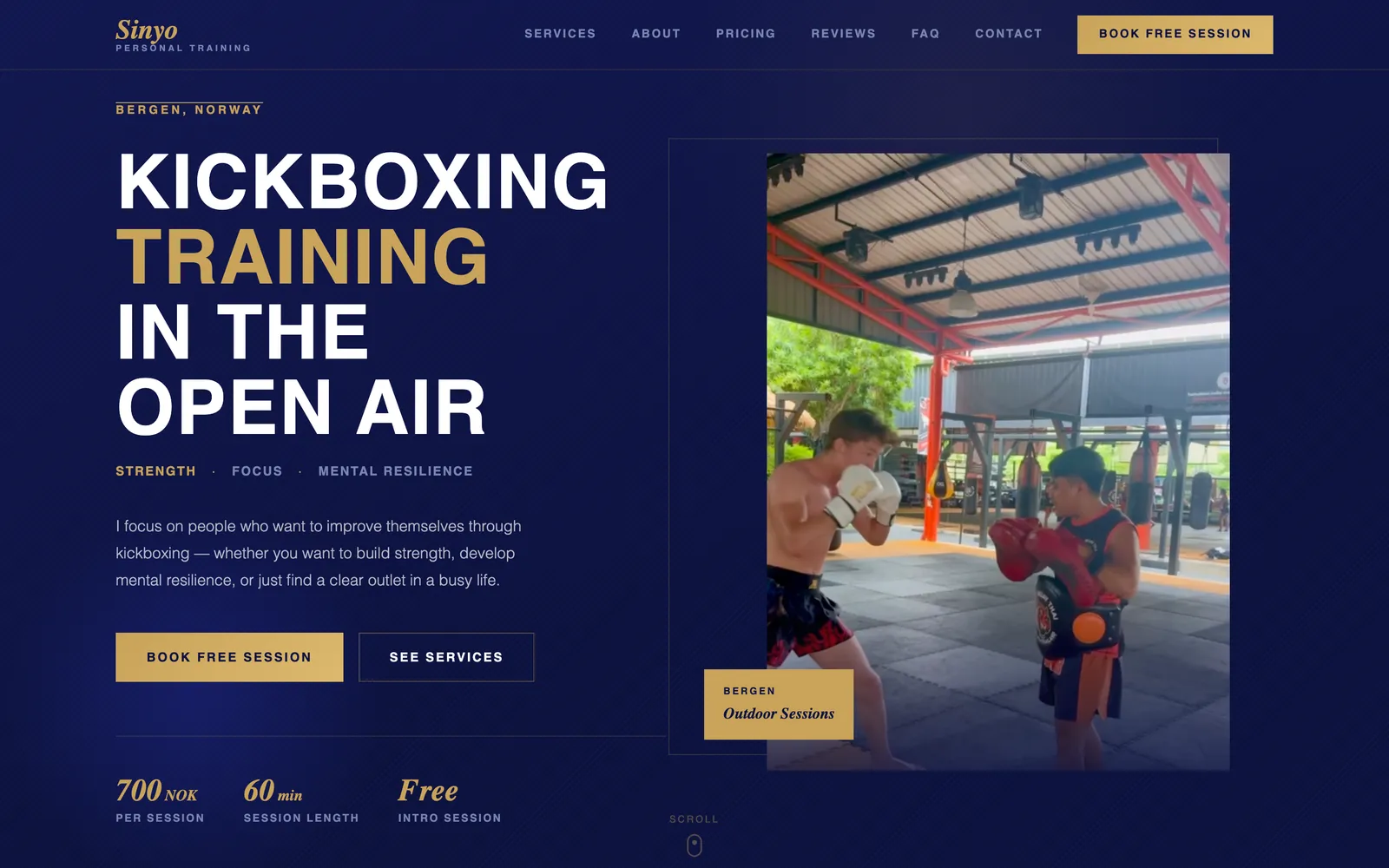 Homepage van Sinyo Personal Training in marineblauw en goud.